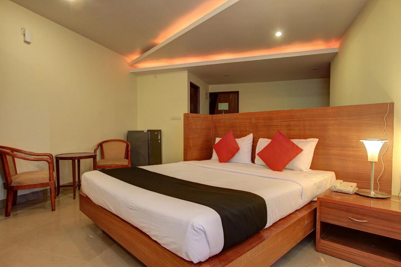 Collection O 29684 Hotel Vikram Palace & Restaurant Dayal Bagh Habitación foto